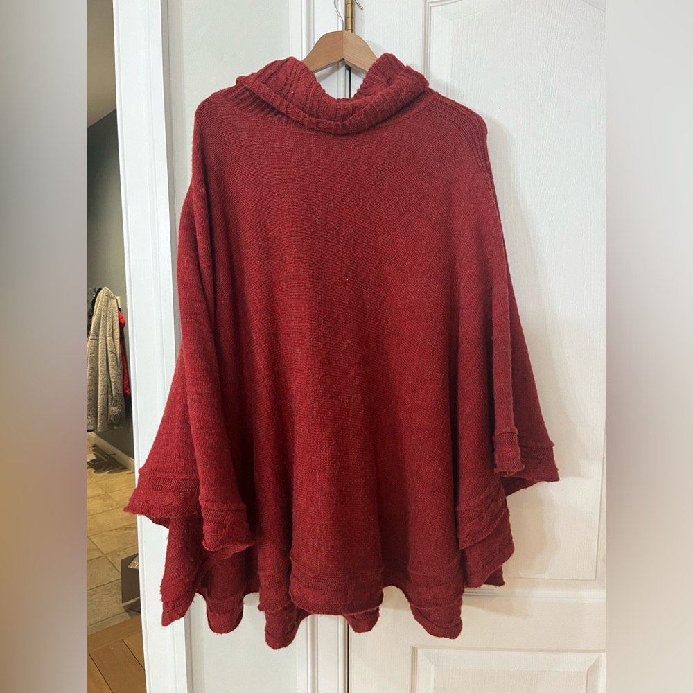 Bloomingdale’s knit poncho.